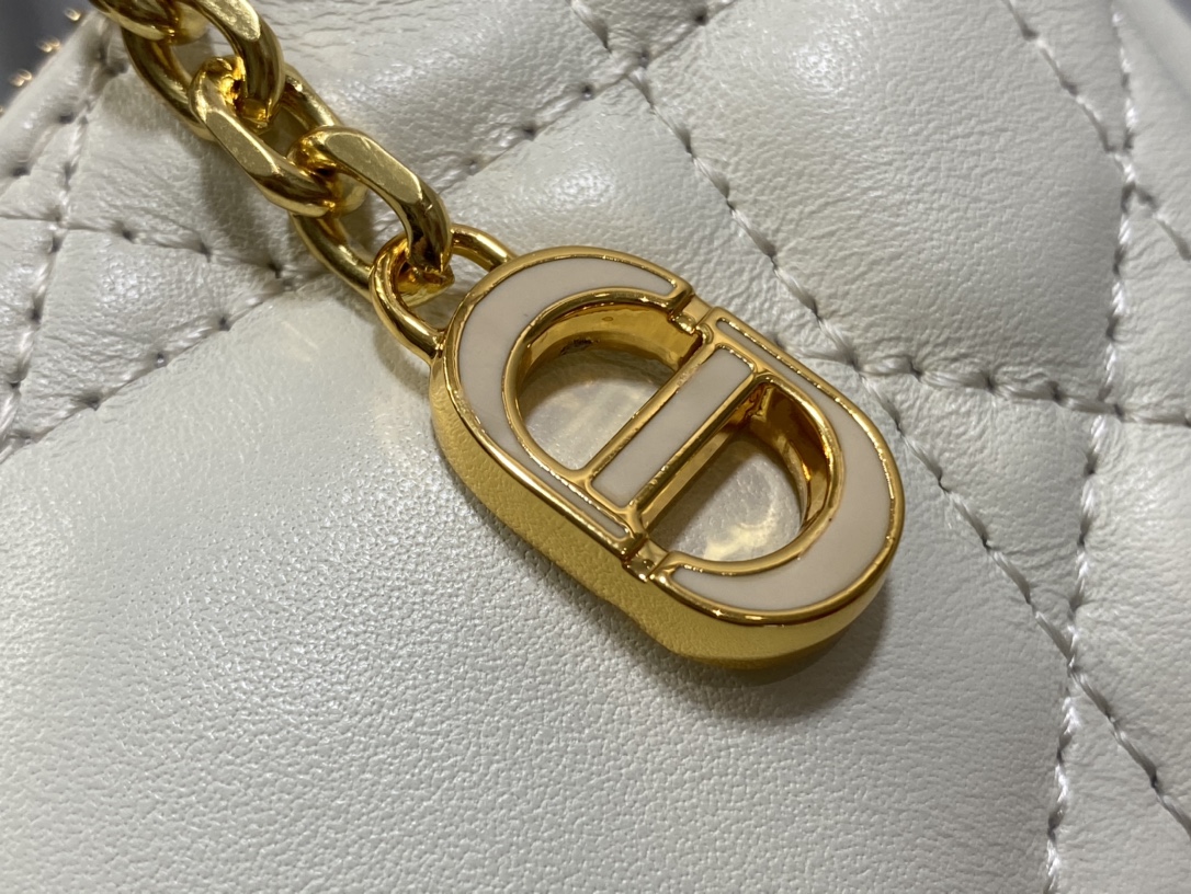 Dior CD LOUNGE BAG Latte Supple Macrocannage Lambskin White