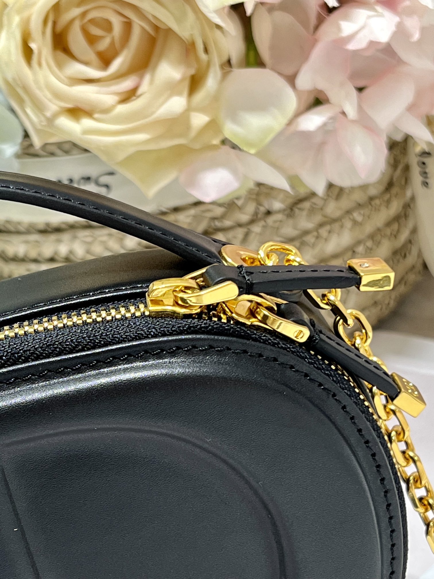 Dior CD SIGNATURE BAG WITH STRAP Black Leather