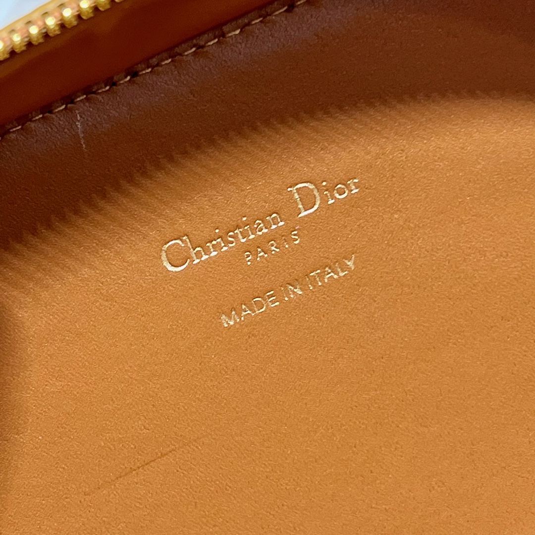 Dior CD SIGNATURE BAG WITH STRAP Golden Saddle Calfskin