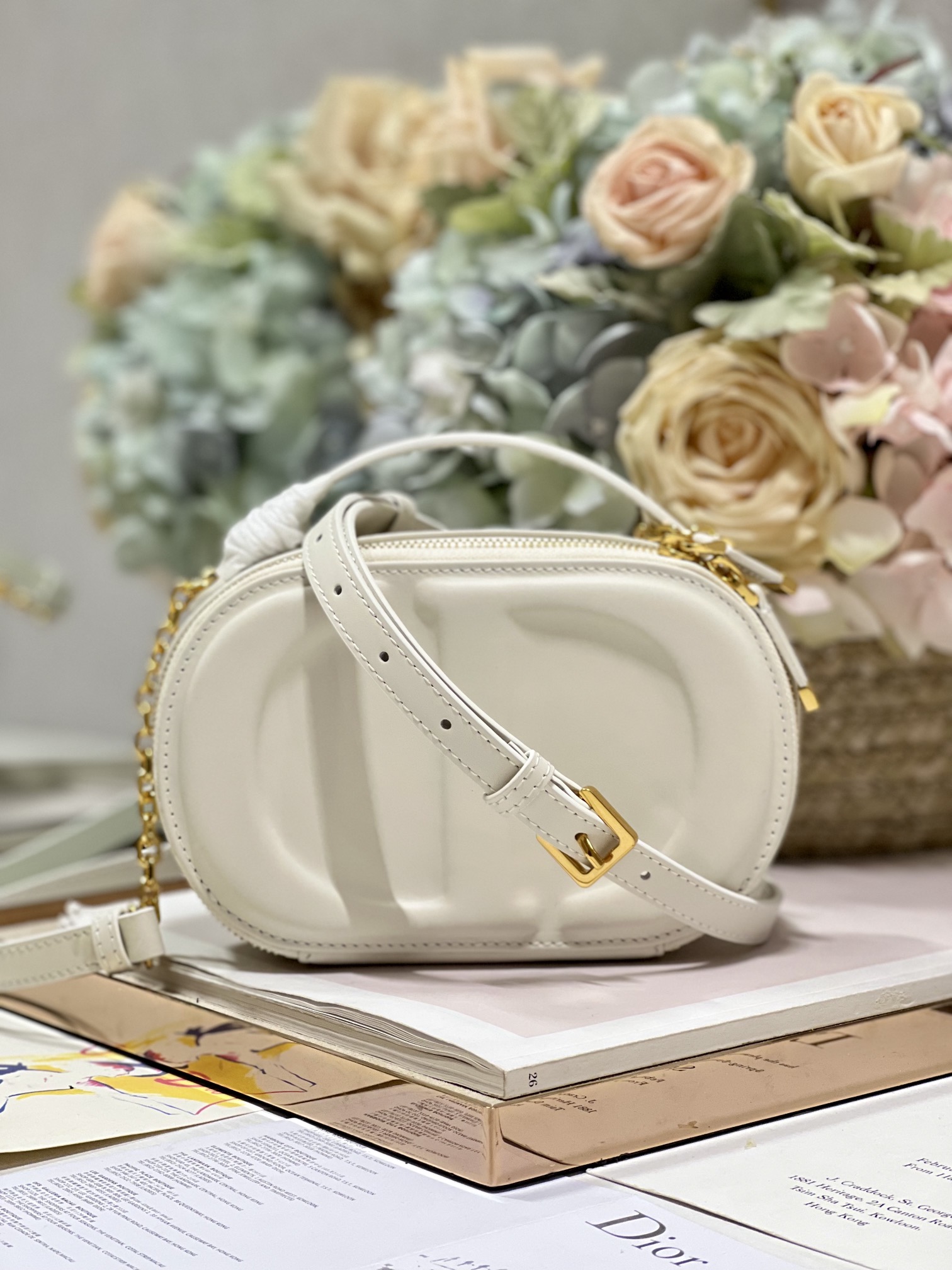 Dior CD SIGNATURE BAG WITH STRAP White Leather