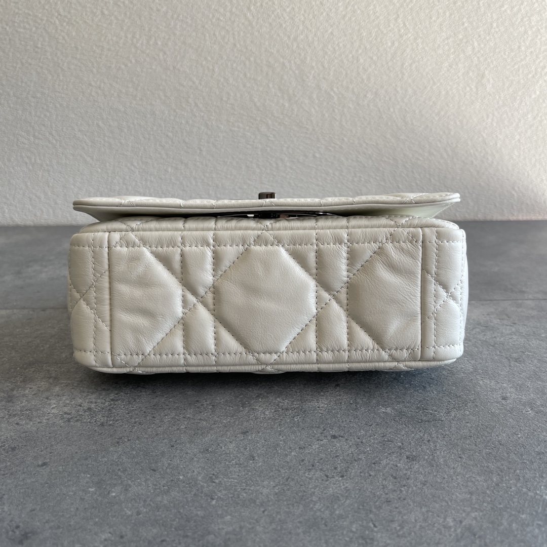 Dior Caro Macrocannage Pouch White Quilted Macrocannage Calfskin 20cm