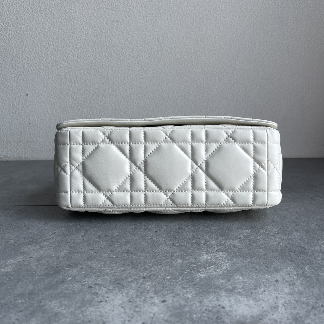 Dior Caro Macrocannage Pouch White Quilted Macrocannage Calfskin 25cm