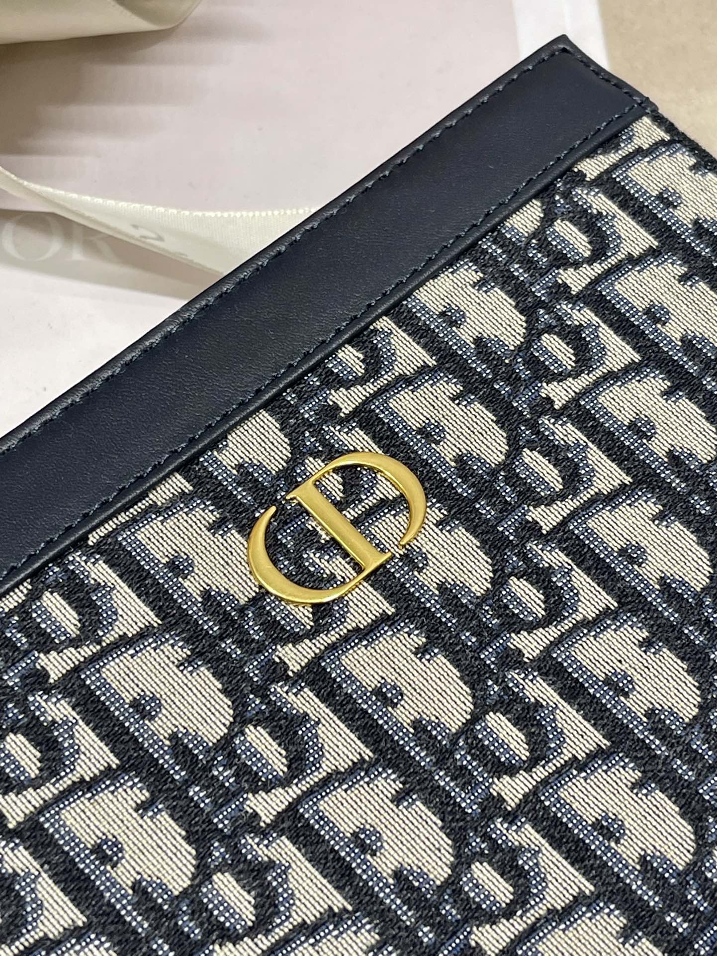 Dior Caro Zipped Pouch With Chain Blue Dior Oblique Embroidery