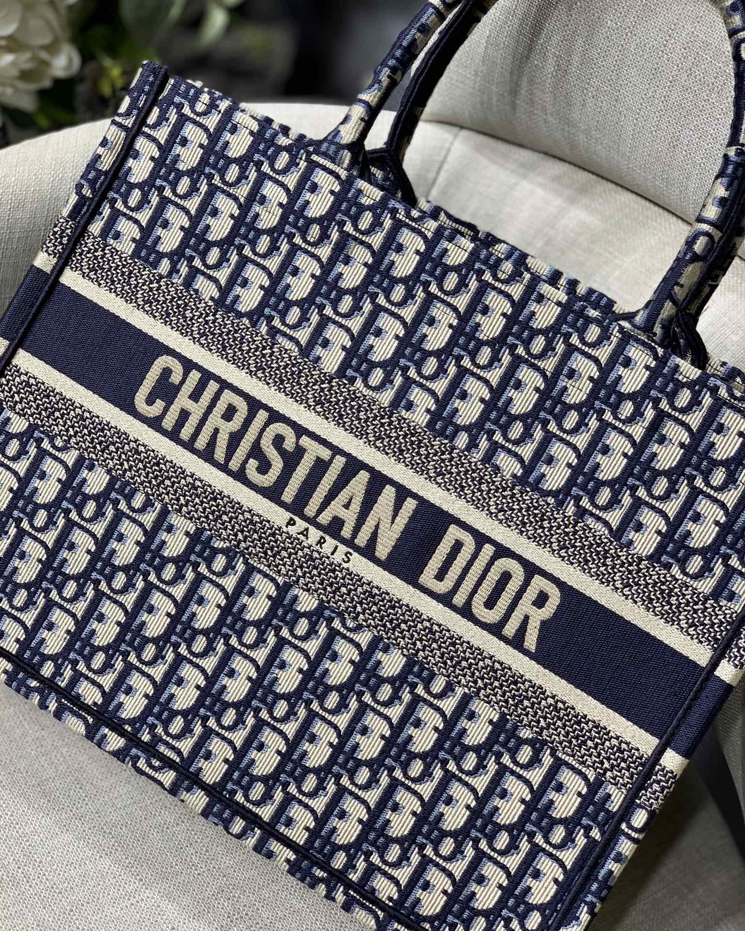 Dior Medium Blue Dior Oblique Embroidery Book Tote 36cm