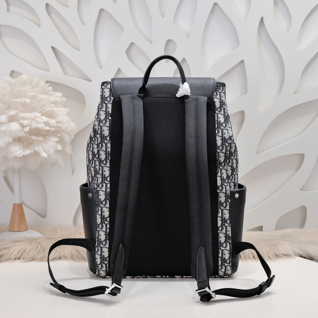 Dior Saddle Backpack Beige and Black Dior Oblique Jacquard and Black Grained Calfskin