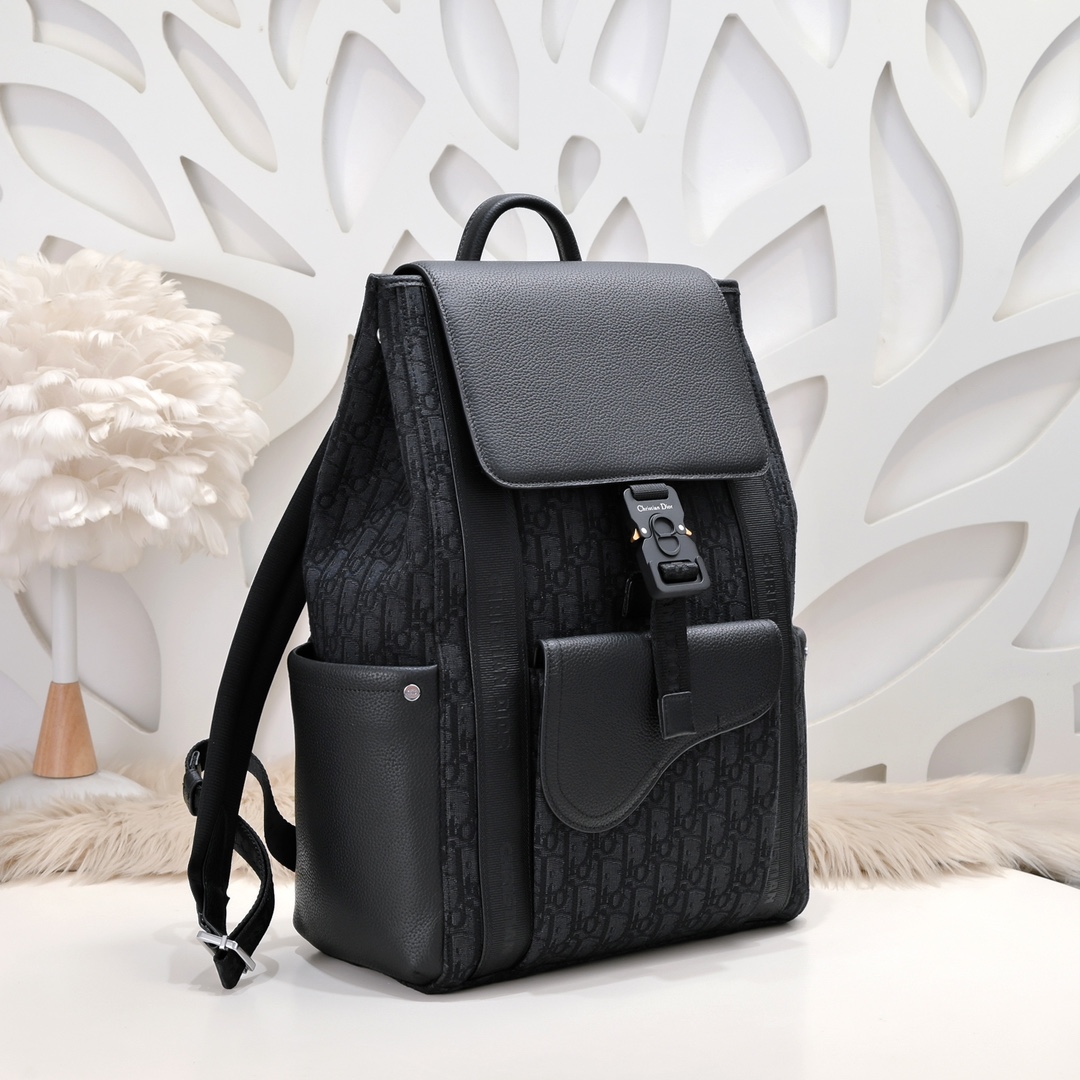 Dior Saddle Backpack Black Dior Oblique Jacquard and Black Grained Calfskin