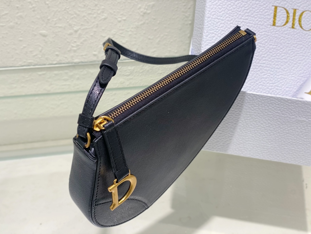 Dior Saddle Shoulder Pouch Black Goatskin