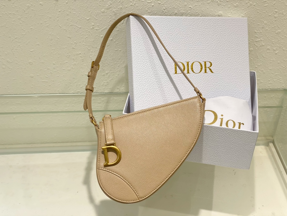 Dior Saddle Shoulder Pouch Pastel Yellow Goatskin