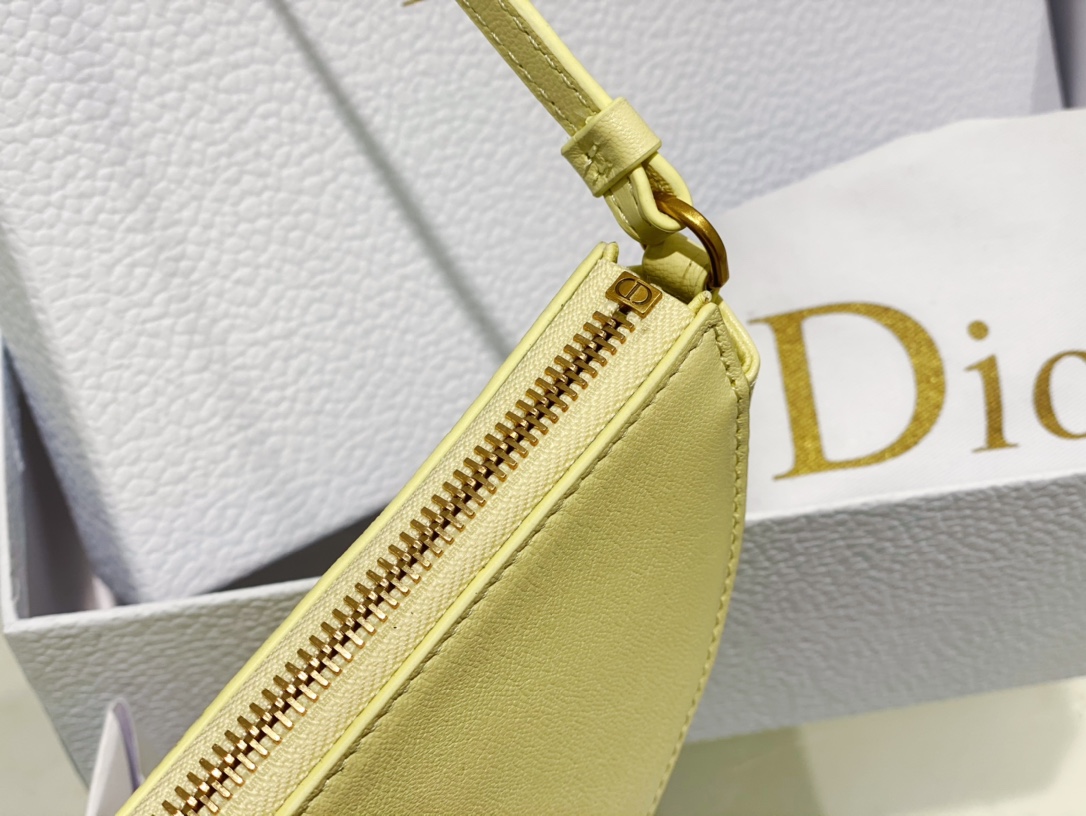 Dior Saddle Shoulder Pouch Yellow Goatskin