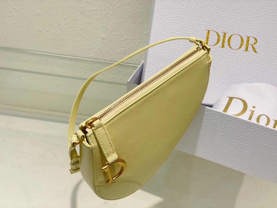 Dior Saddle Shoulder Pouch Yellow Goatskin