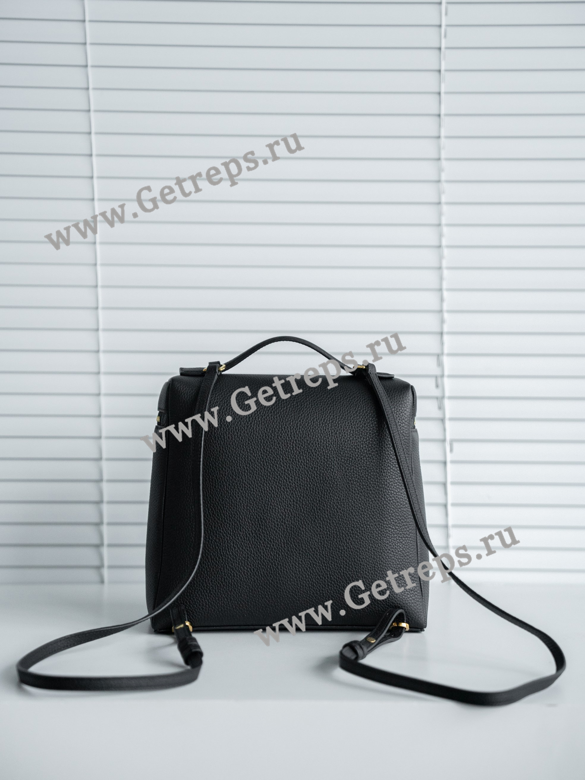 Extra Pocket Backpack L23.5 Grained Calfskin Black