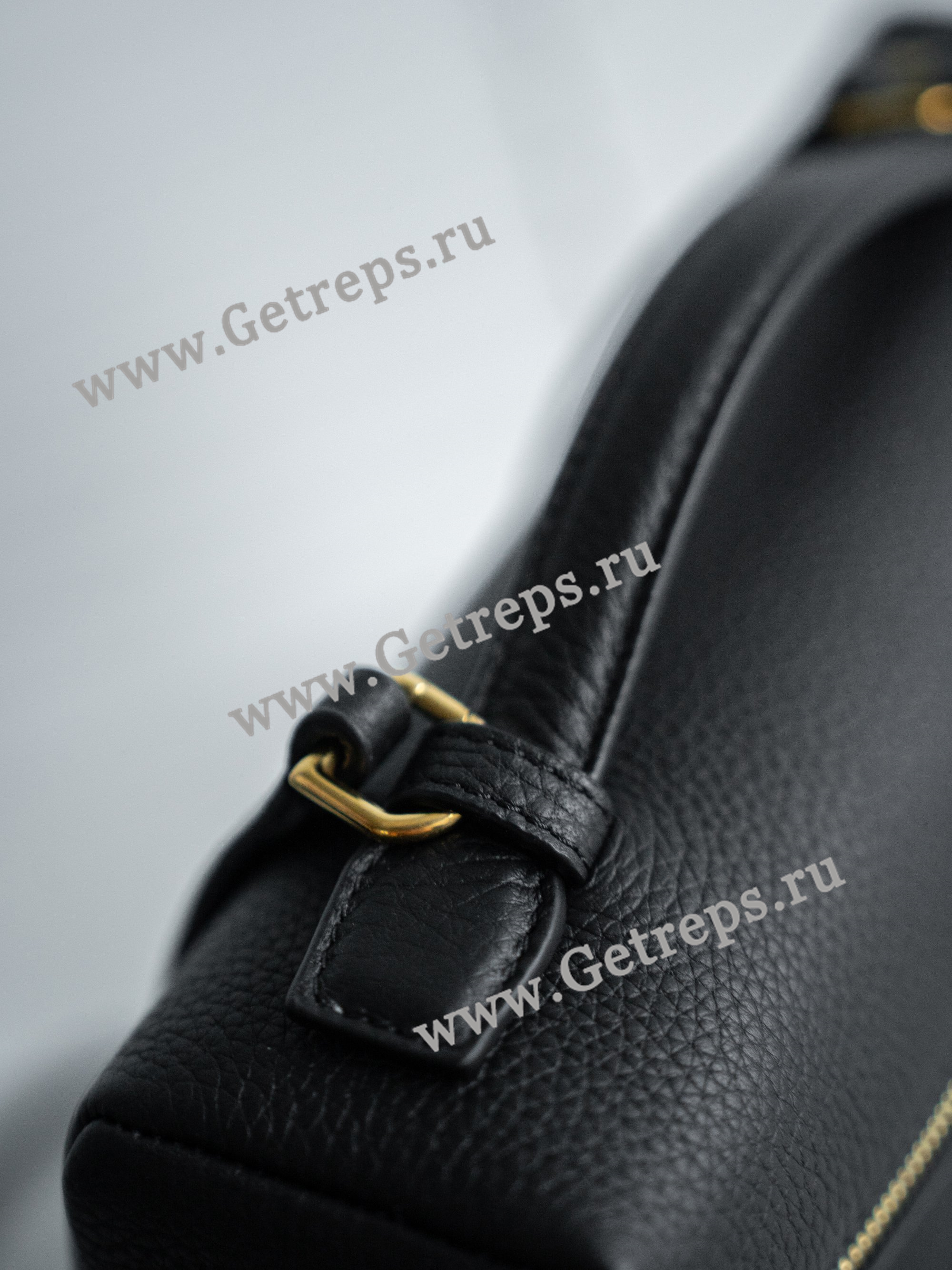 Extra Pocket Backpack L23.5 Grained Calfskin Black