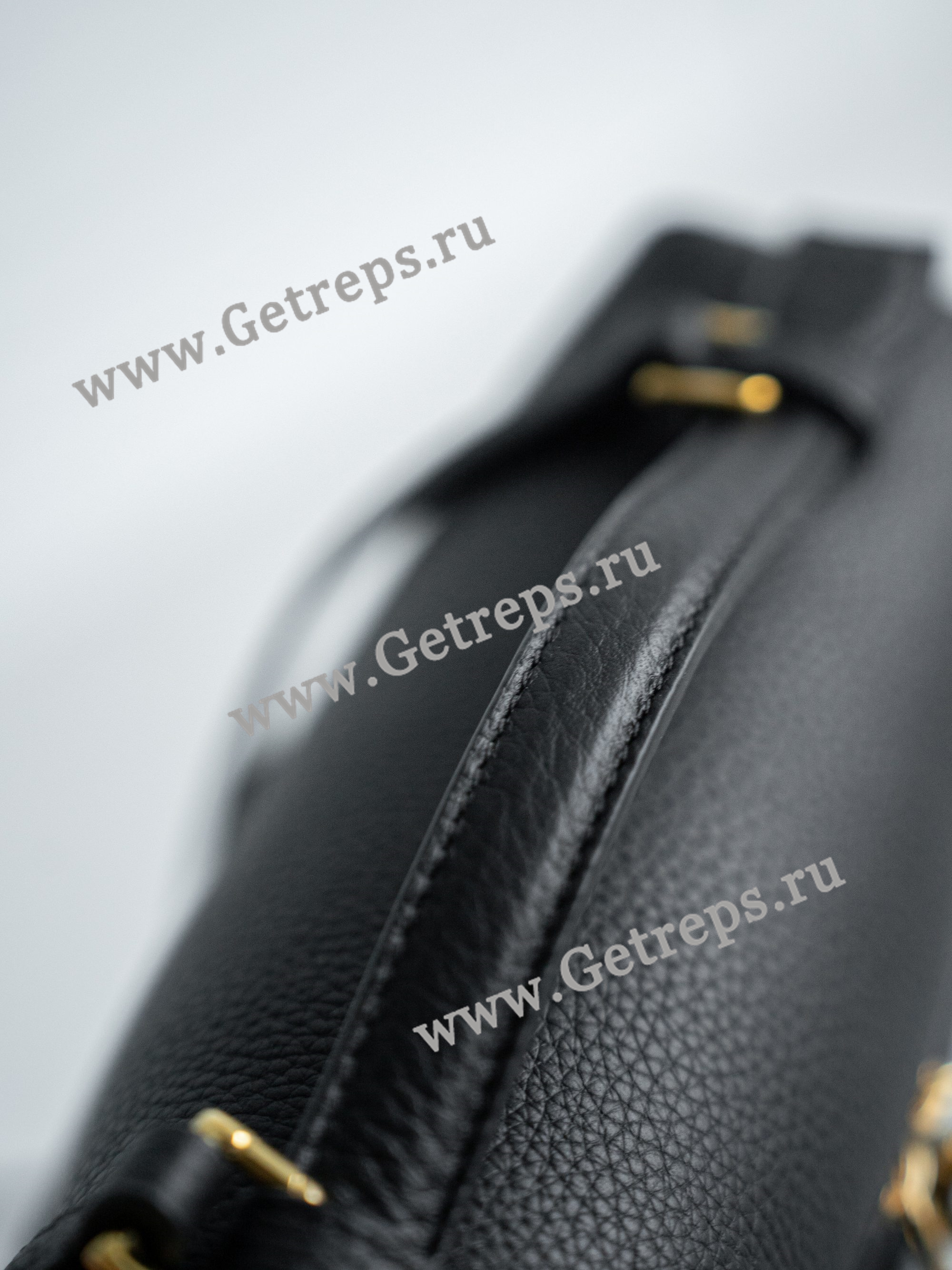 Extra Pocket Backpack L23.5 Grained Calfskin Black