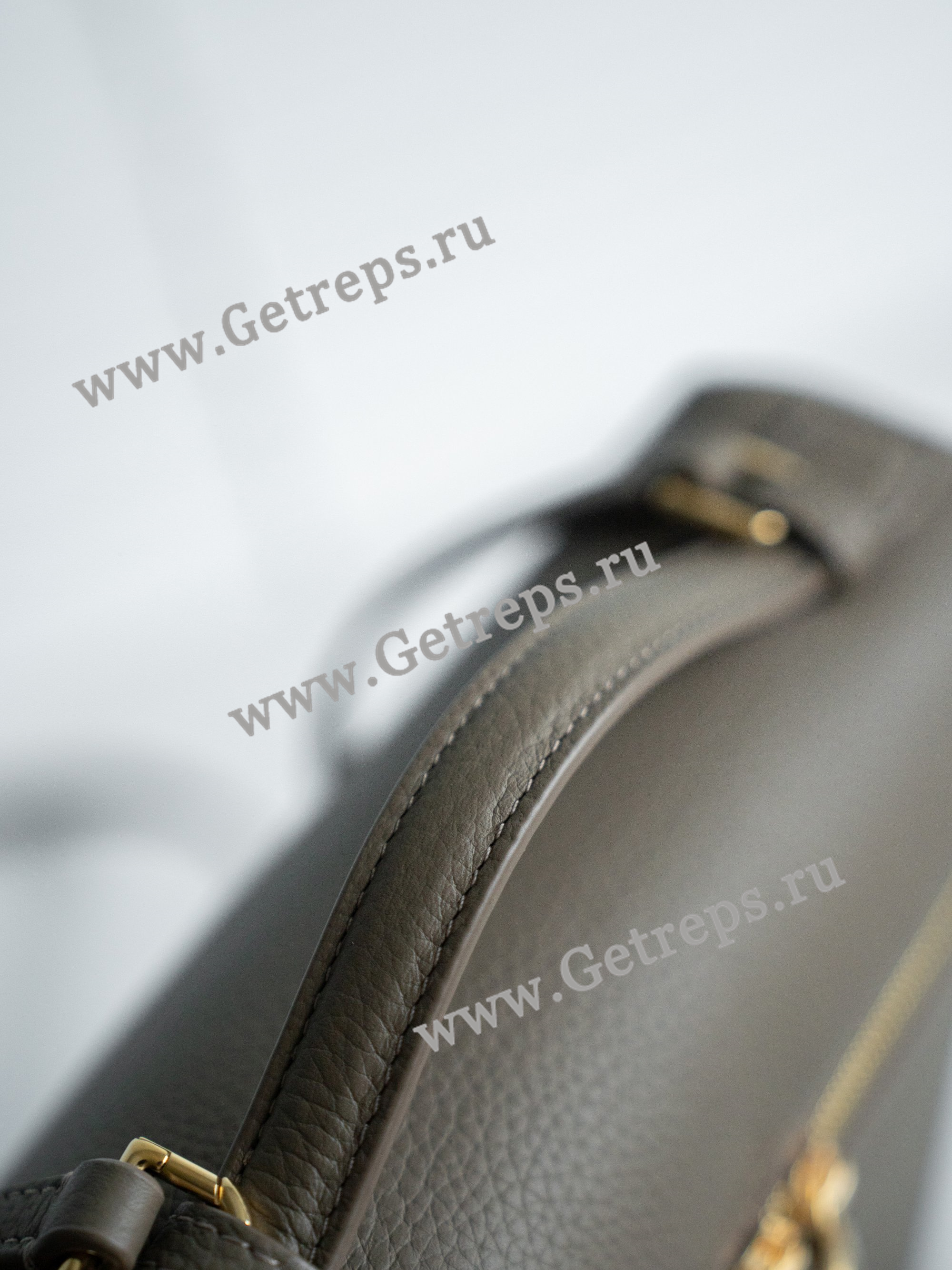 Extra Pocket Backpack L23.5 Grained Calfskin Gary