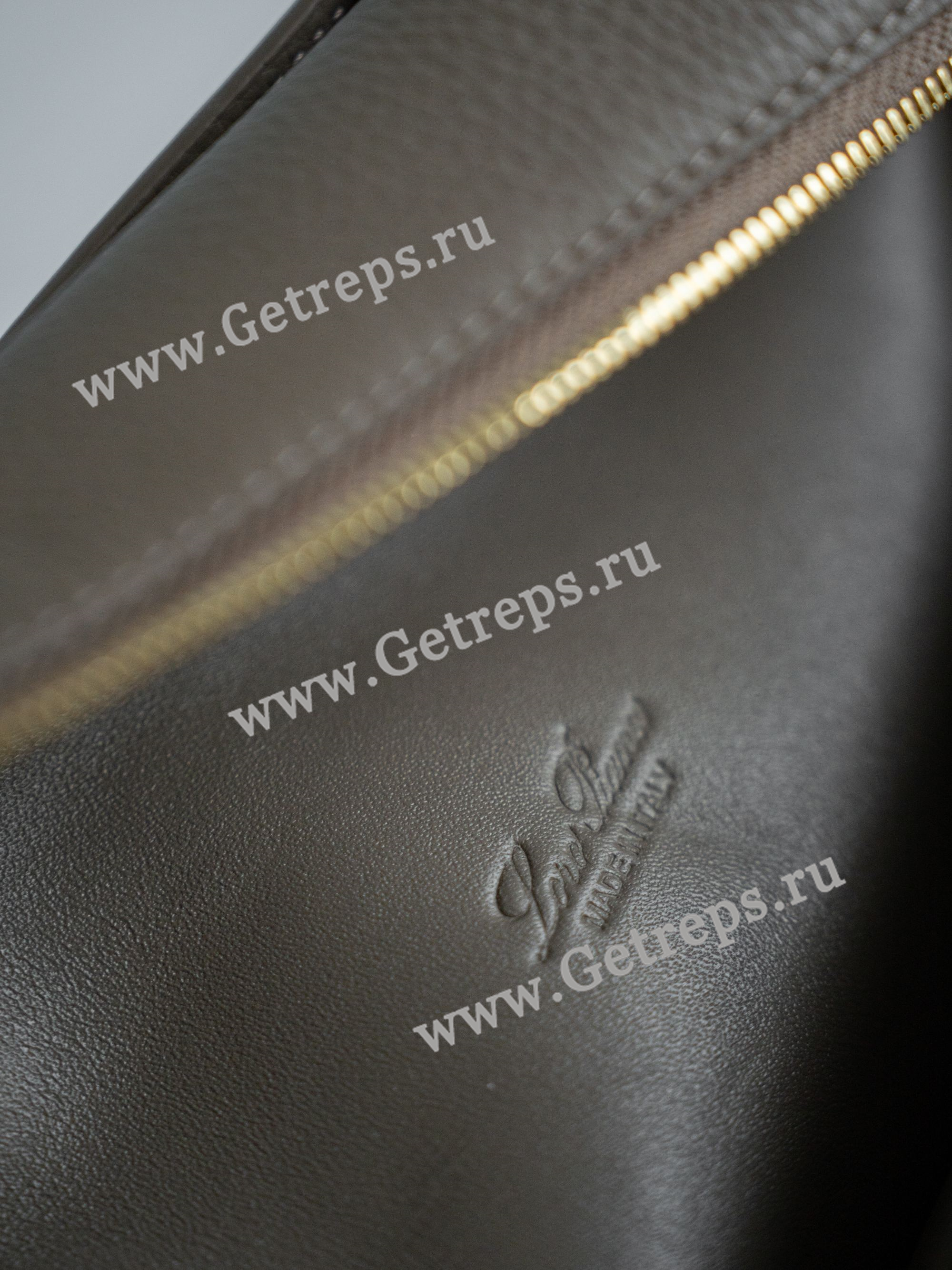 Extra Pocket Backpack L23.5 Grained Calfskin Gary