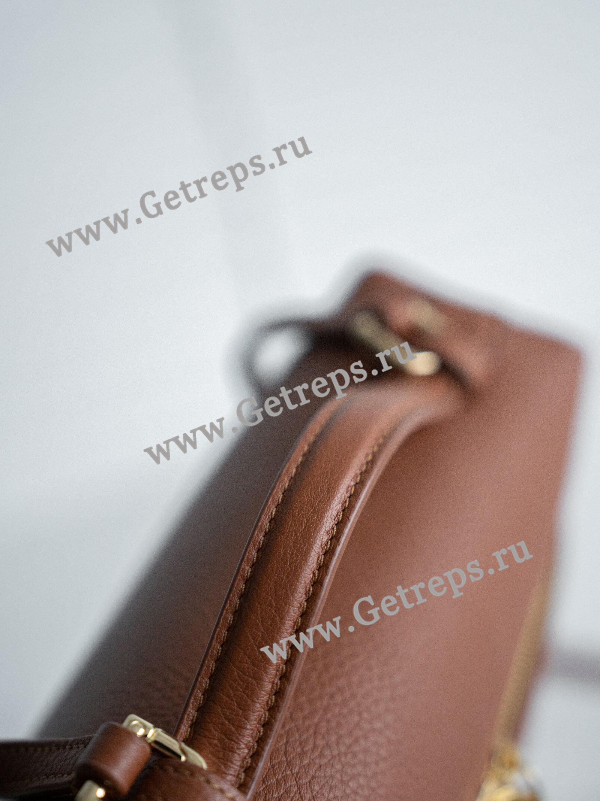 Extra Pocket Backpack L23.5 Grained Calfskin Kummel