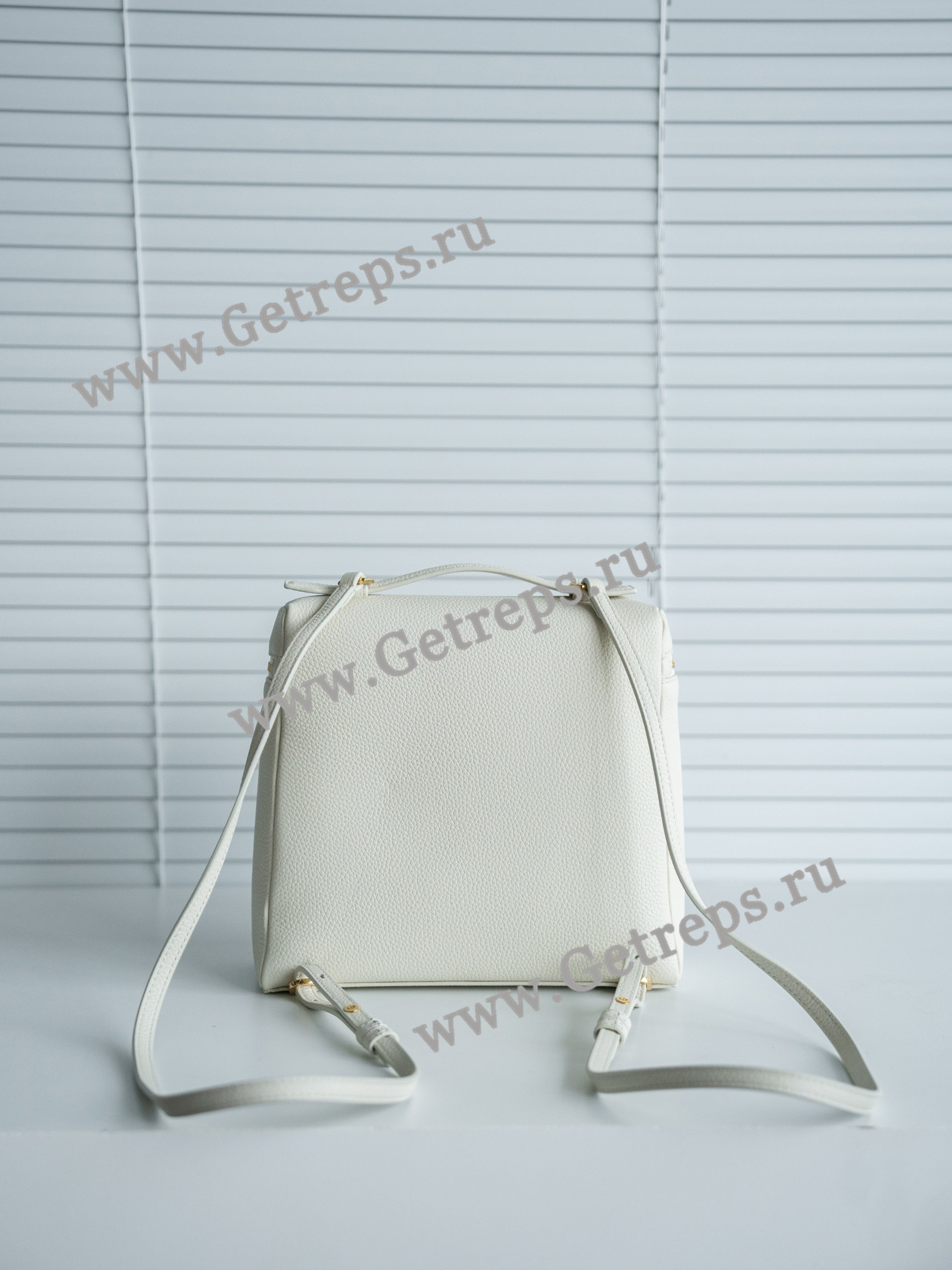 Extra Pocket Backpack L23.5 Grained Calfskin White