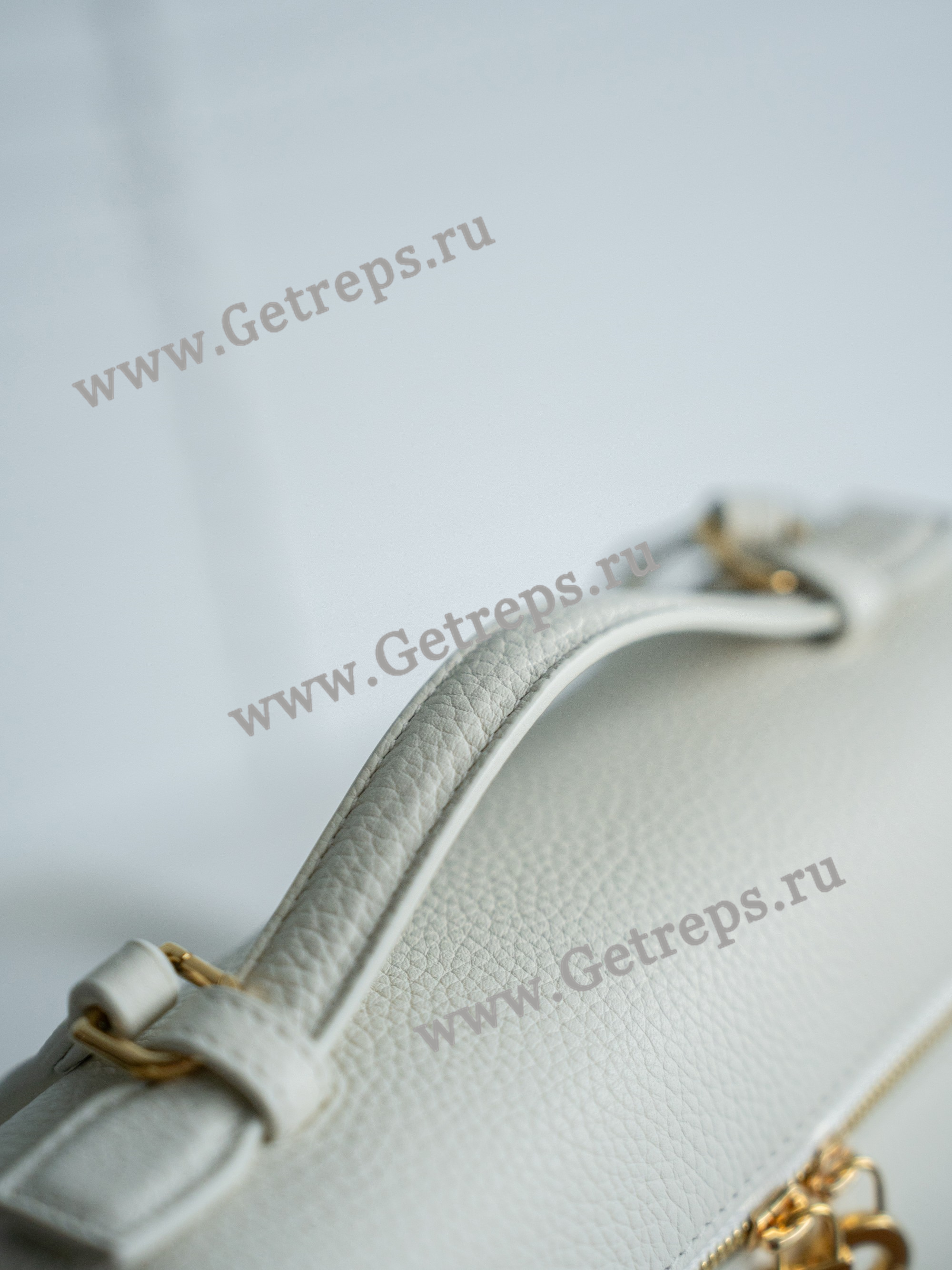 Extra Pocket Backpack L23.5 Grained Calfskin White