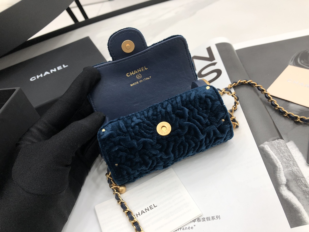 Fake Chanel Jewel Card Holder Small Bag with Chain Blue Velvet with Gold Hardware Celebrity Same Christmas
