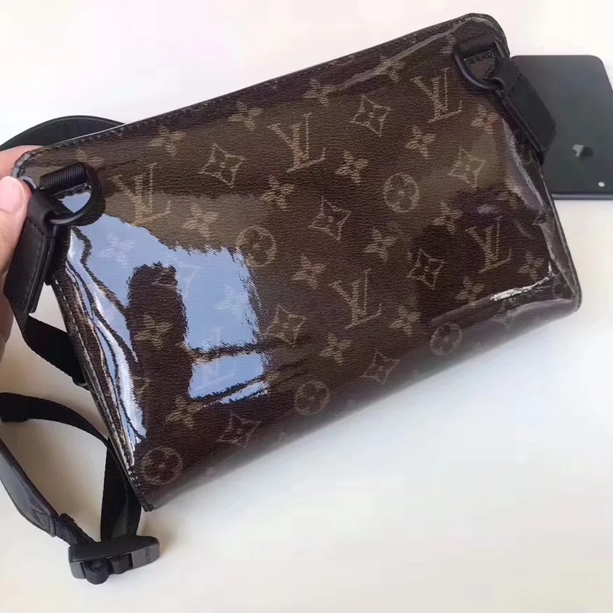 fake louis bag men