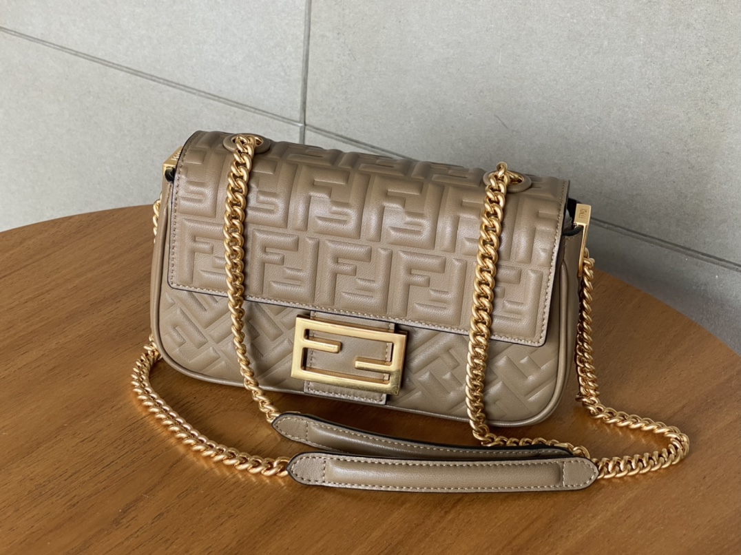 Fendi Iconic Medium Baguette Bag Brown Nappa Leather Bag