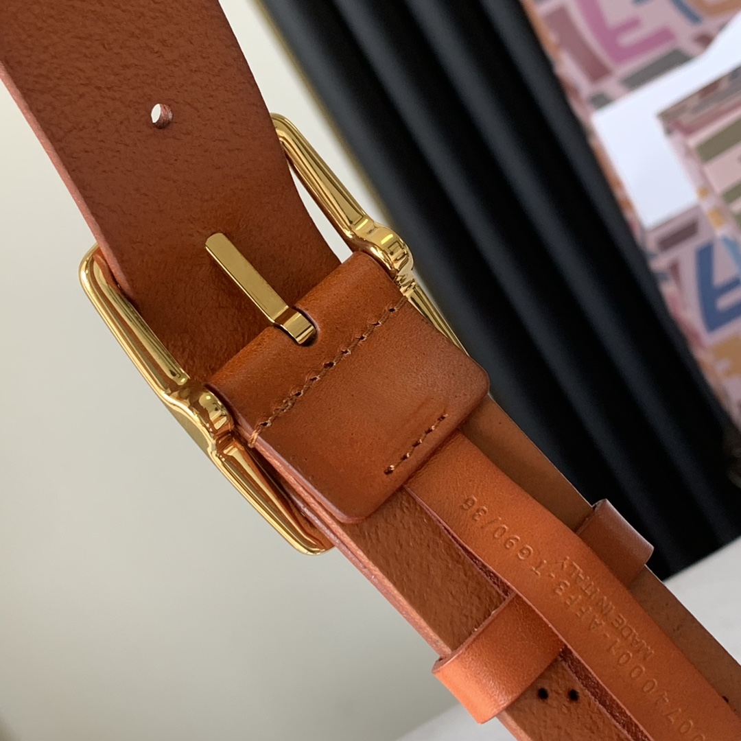 Fendi Leather Belt Width 3.5cm 010