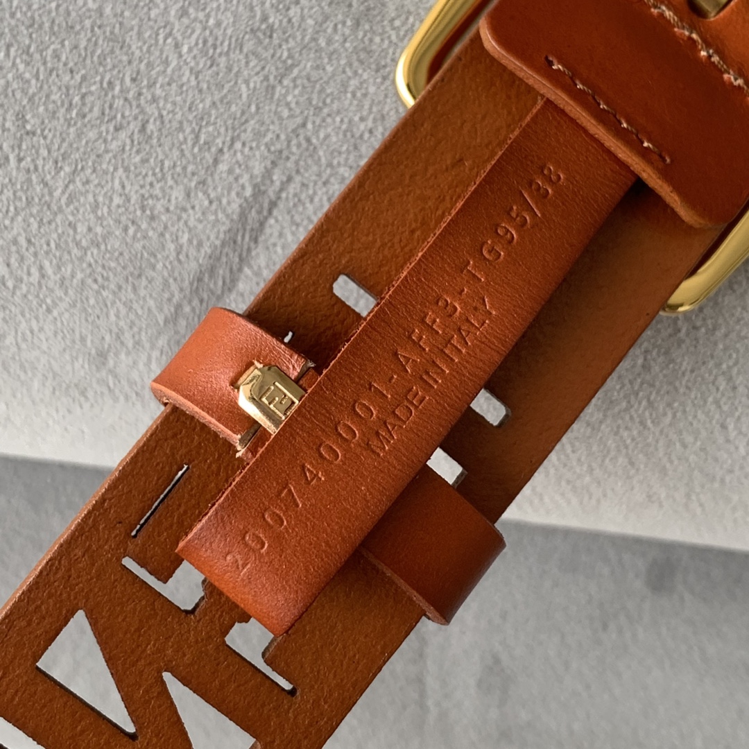 Fendi Leather Belt Width 3.5cm 017