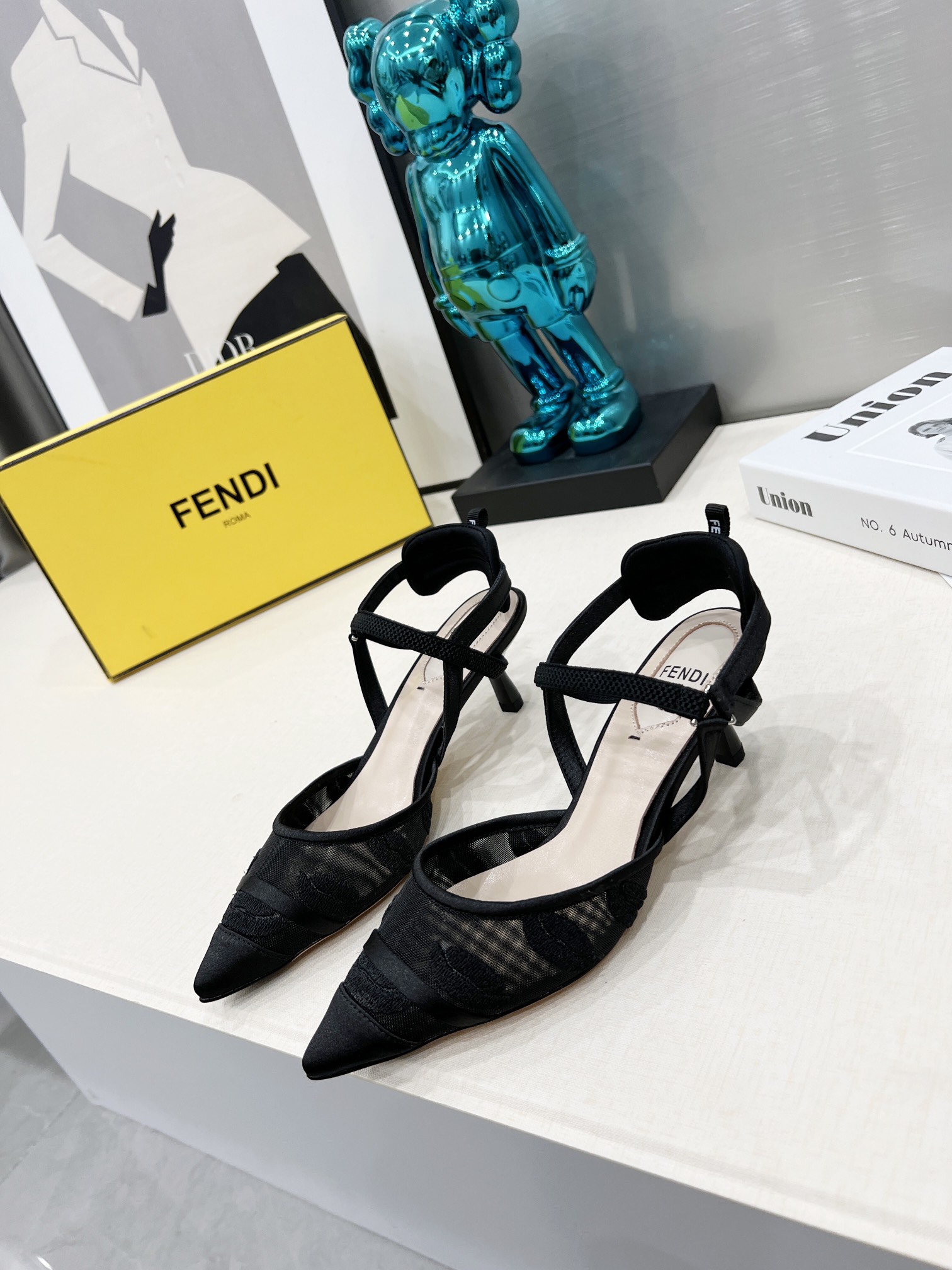 Fendi Women Colibri Pumps-0027 35-42