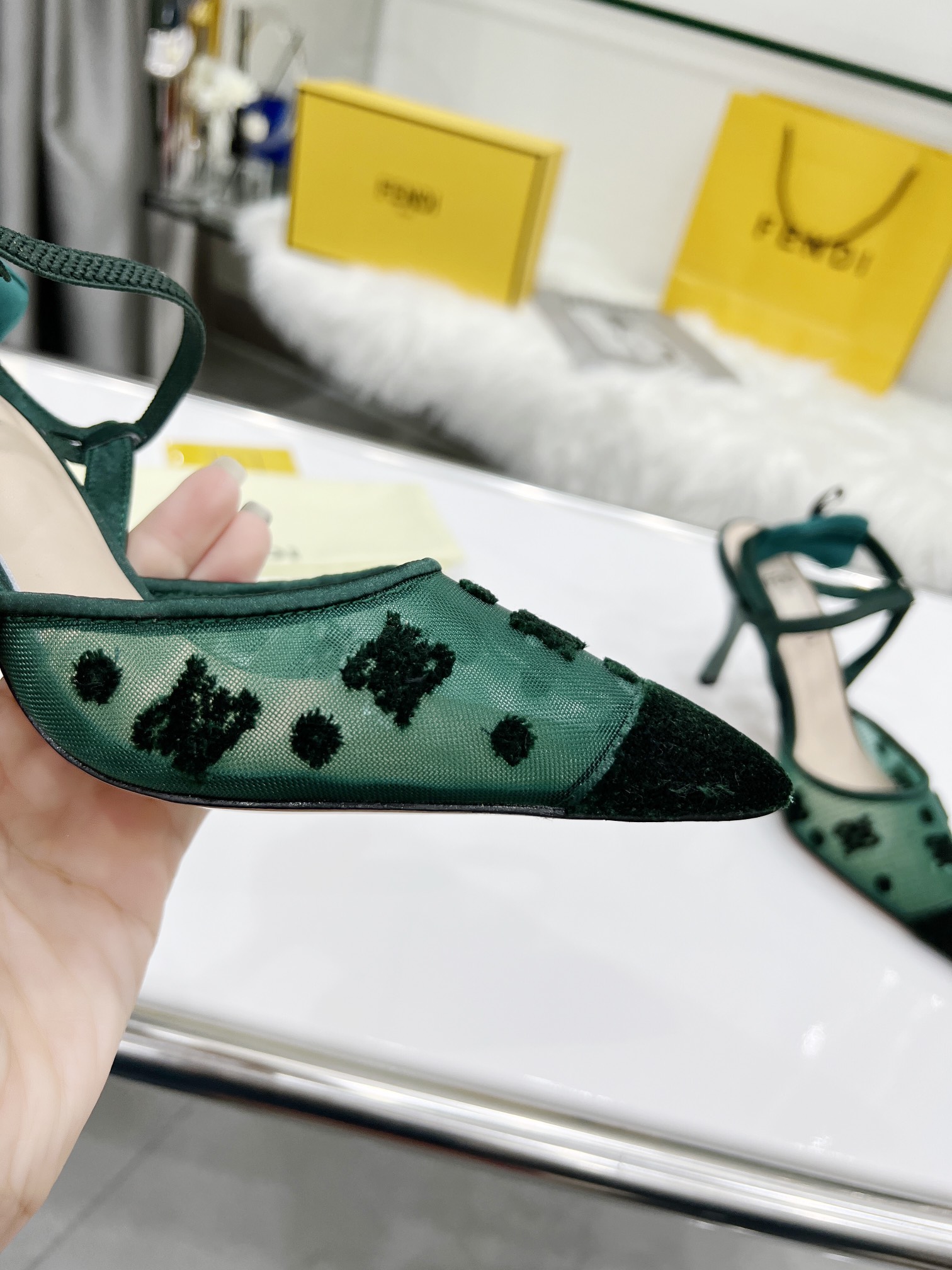 Fendi Women Colibri Pumps-0034 35-42