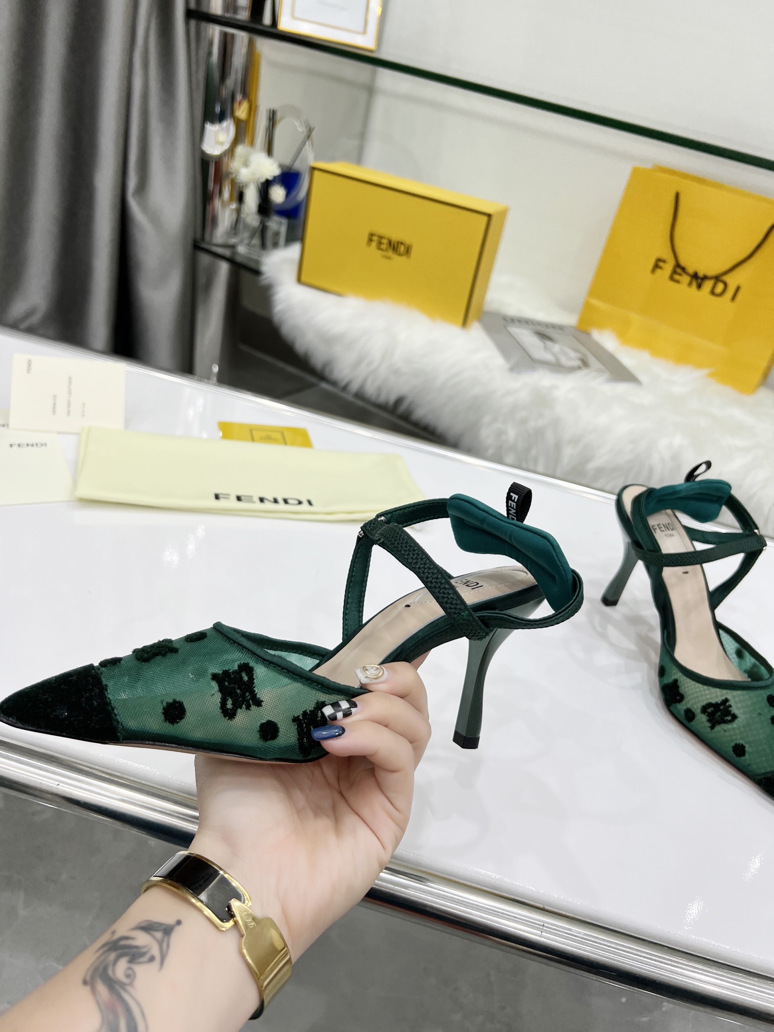 Fendi Women Colibri Pumps-0034 35-42