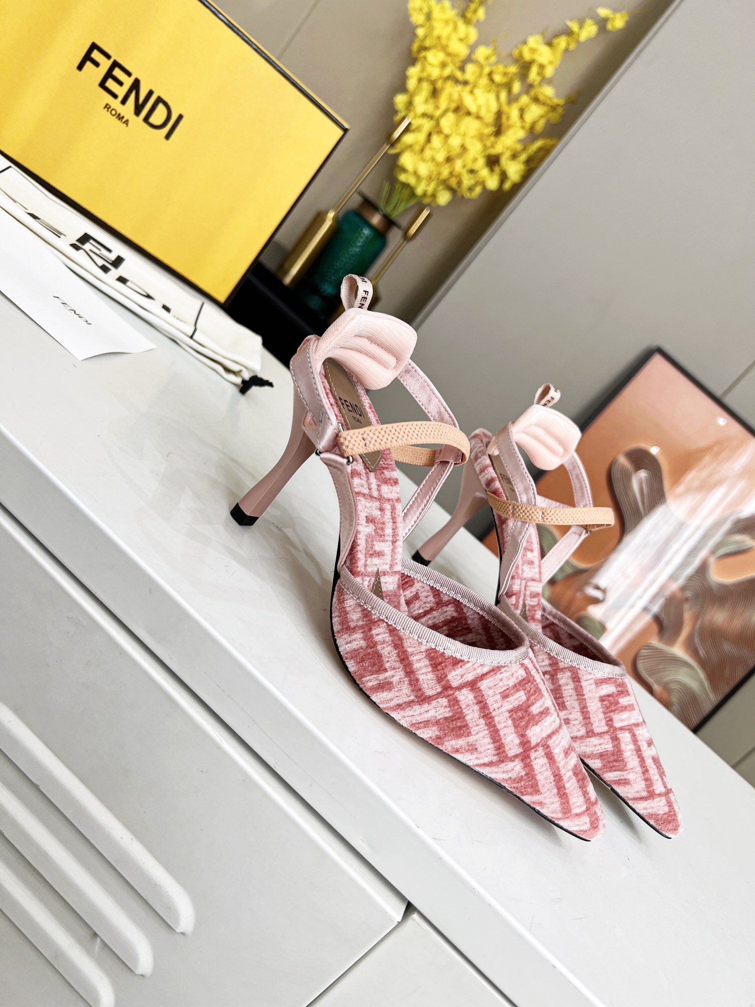 Fendi Women Colibri Pumps-0048 35-42