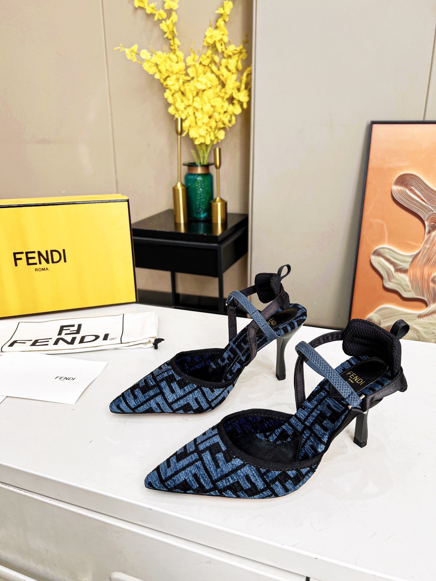 Fendi Women Colibri Pumps-0049 35-42