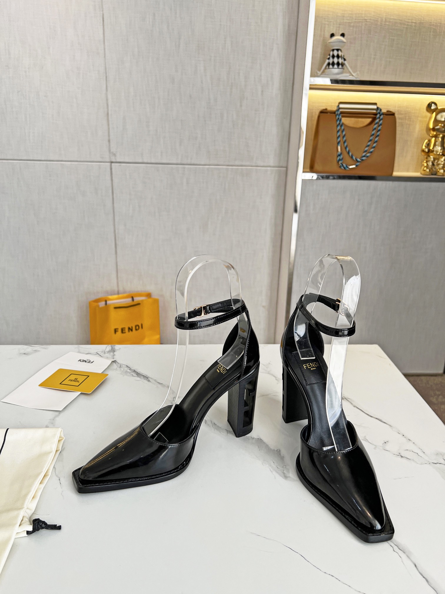 Fendi Women Colibri Pumps-0052 35-42
