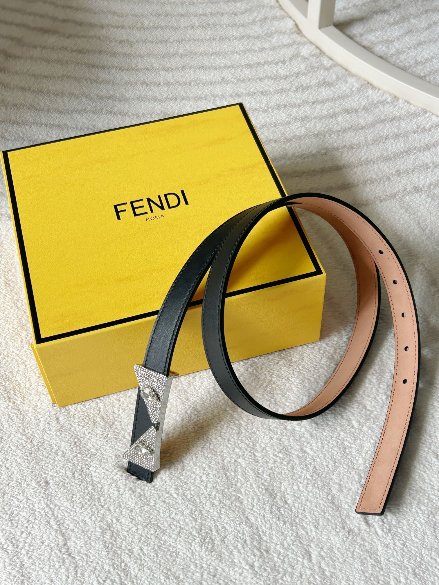 Fendi Womens Leather Belt Width 2.0cm-0007