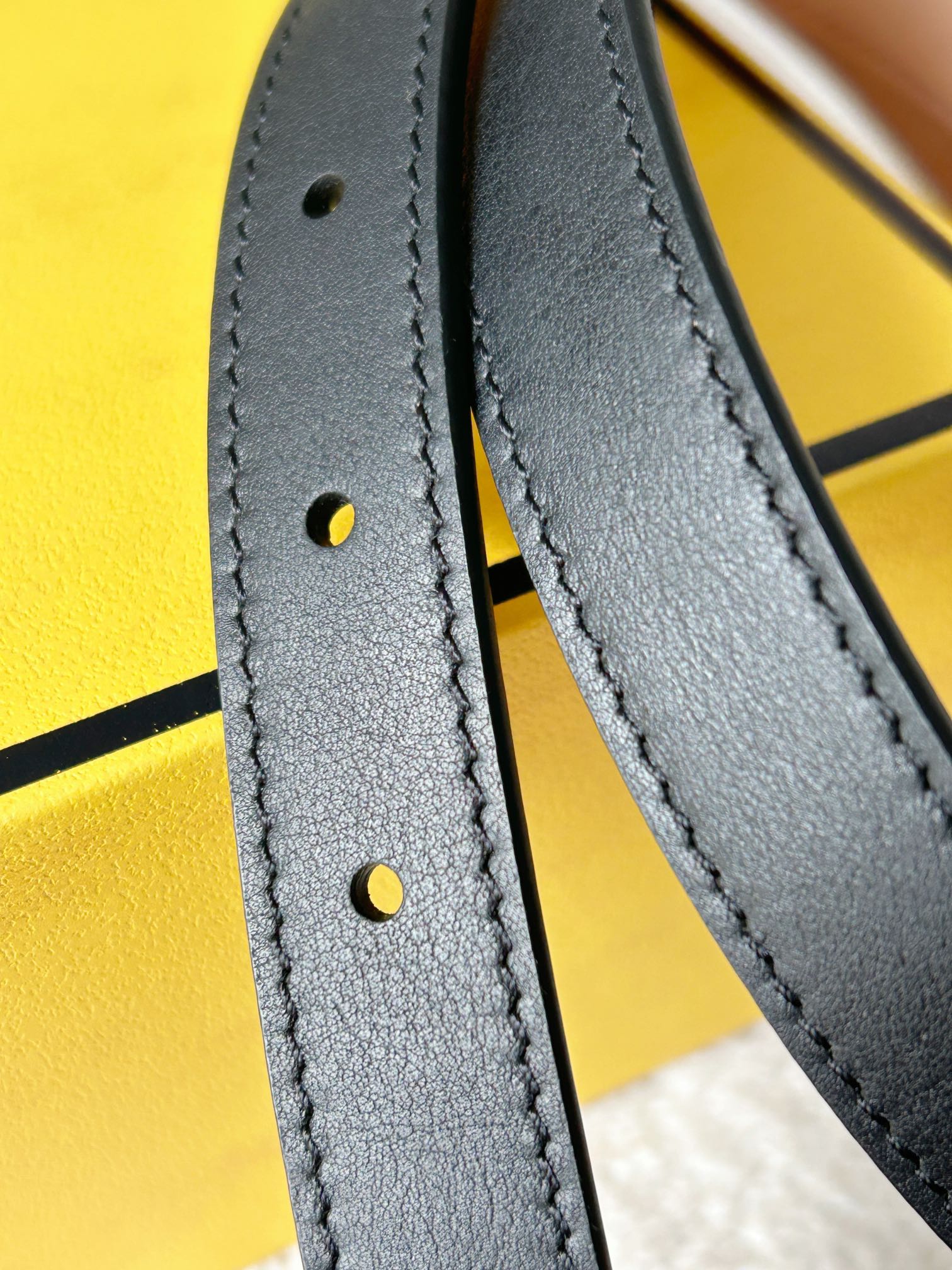 Fendi Womens Leather Belt Width 2.0cm-0008
