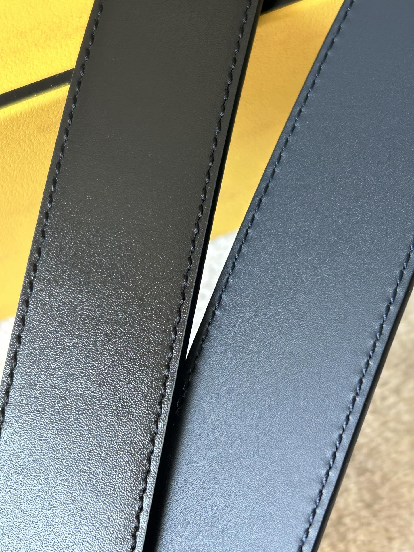 Fendi Womens Leather Belt Width 2.0cm-0020