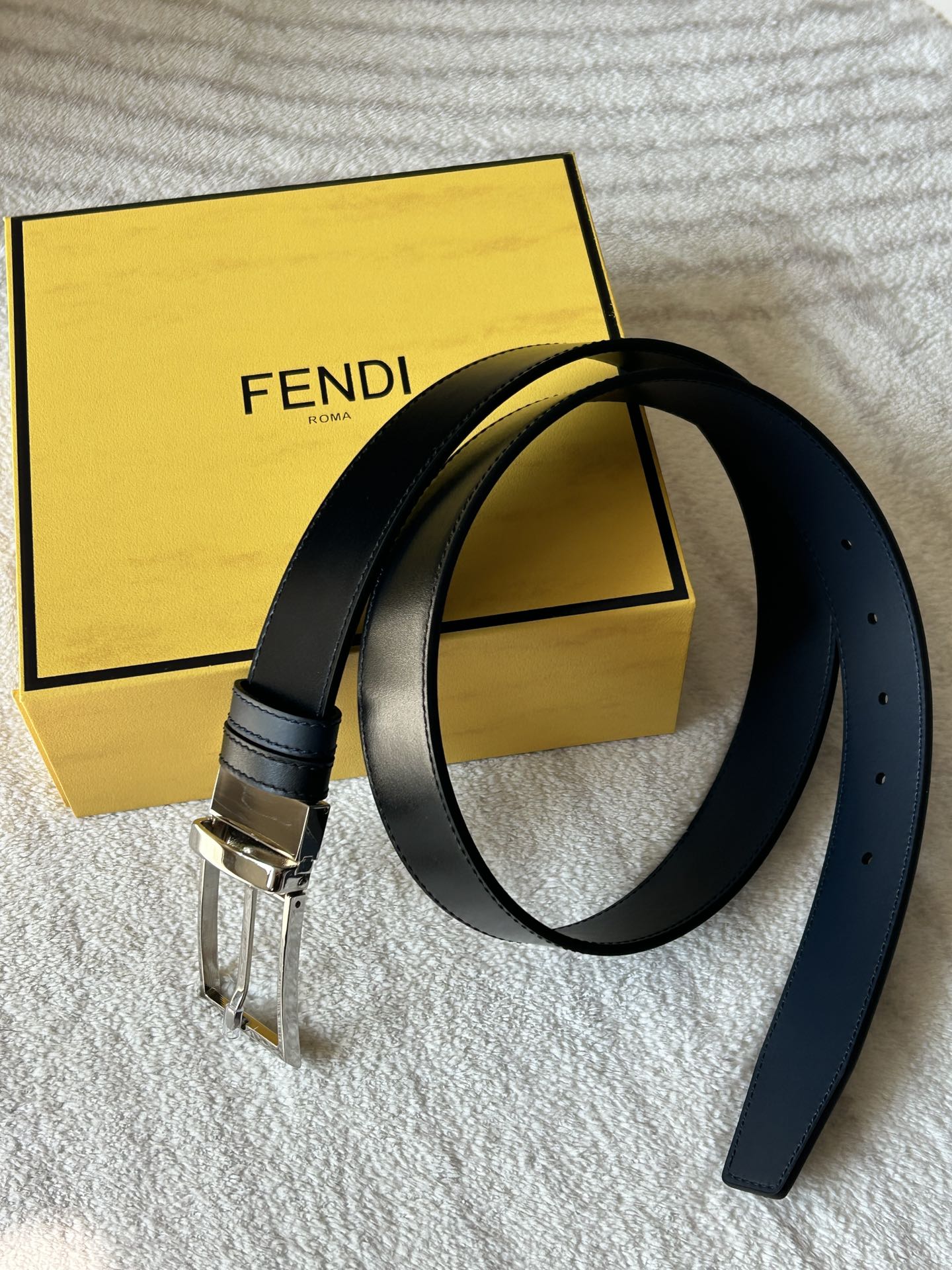 Fendi Womens Leather Belt Width 2.0cm-0020