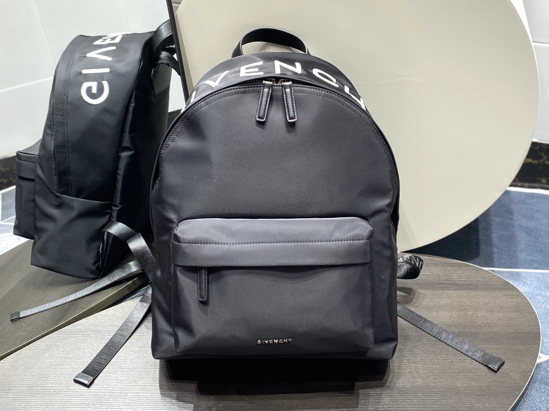 Givenchy Mens Backpack Black-007