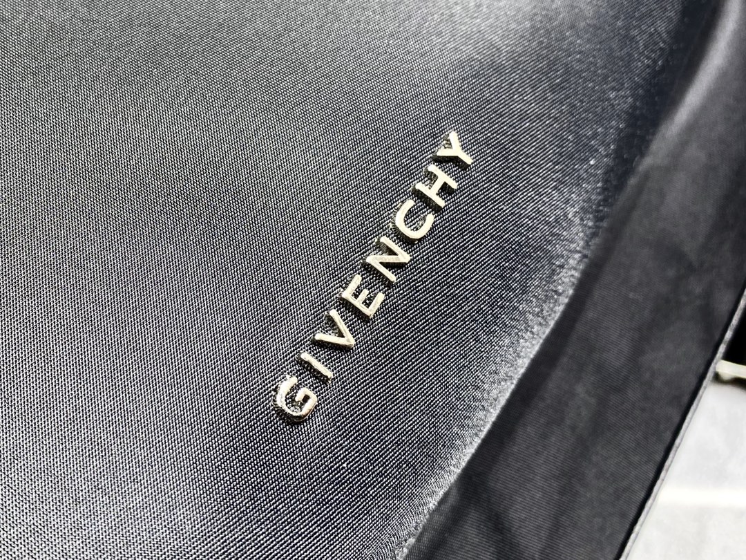 Givenchy Mens Backpack Black-008