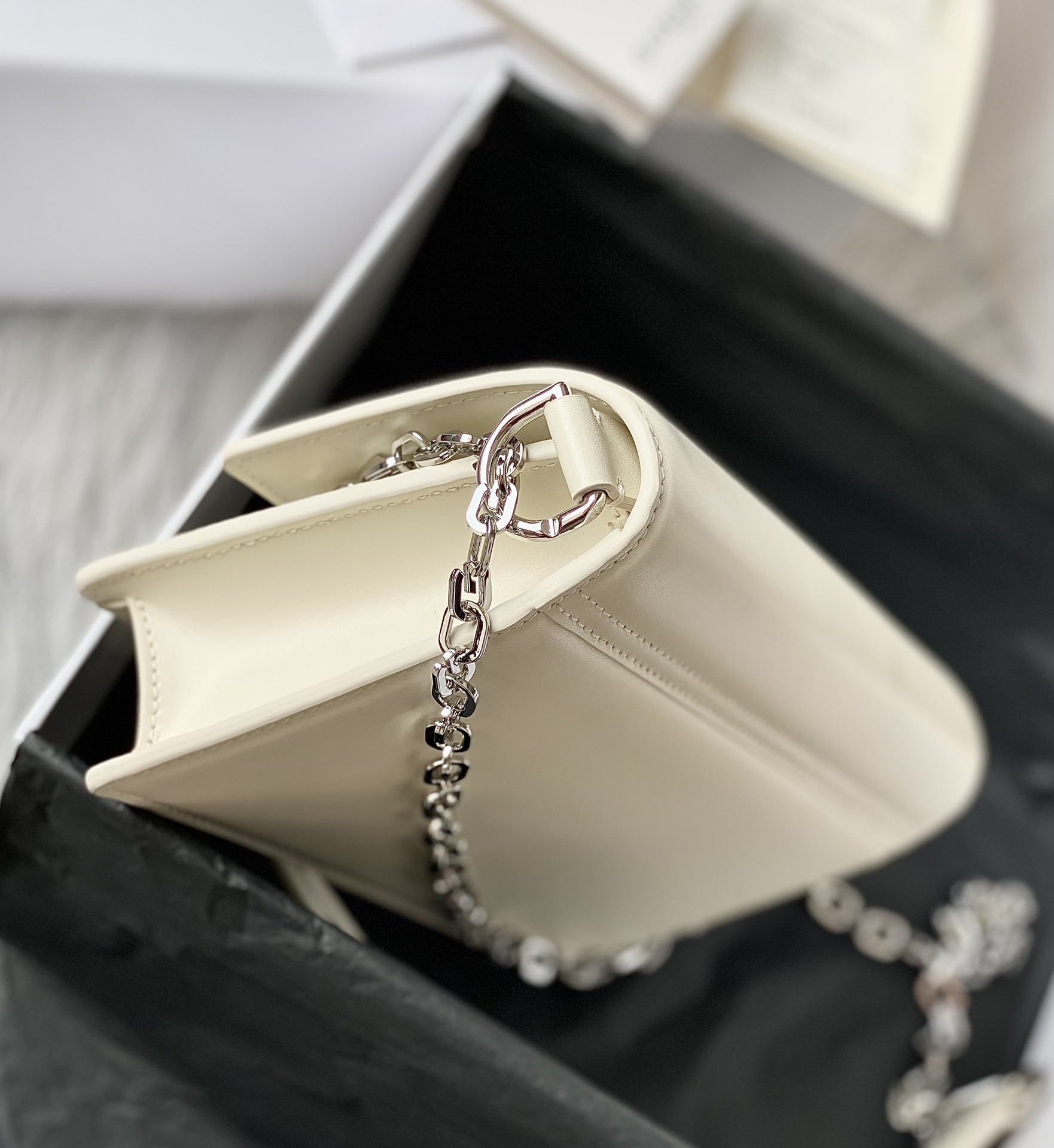 Givenchy Small 4G Bag in Box Leather With Chain White With Silver