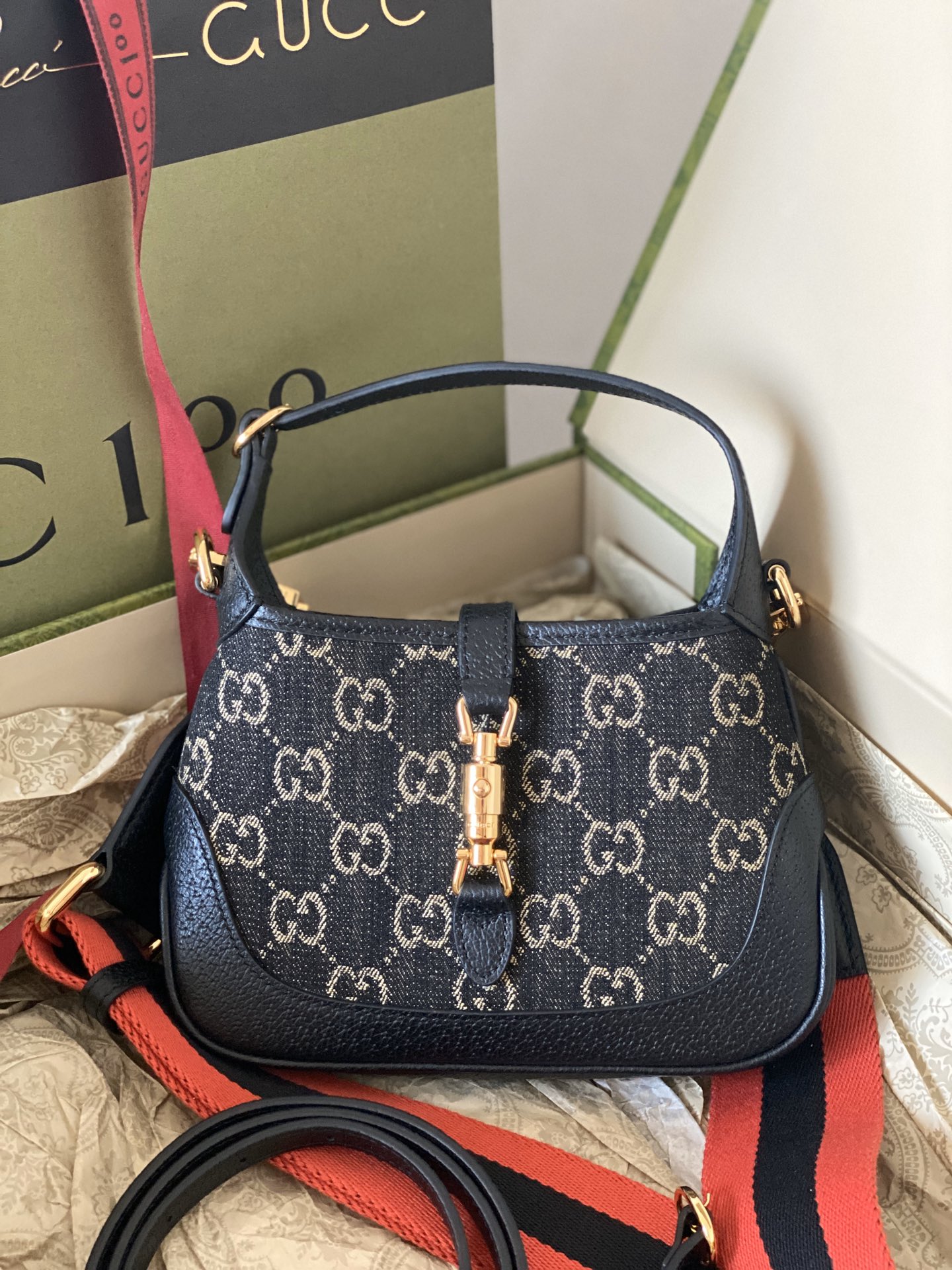 Good Copy Gucci Jackie 1961 Mini Shoulder Bag Black and Ivory GG Denim Jacquard