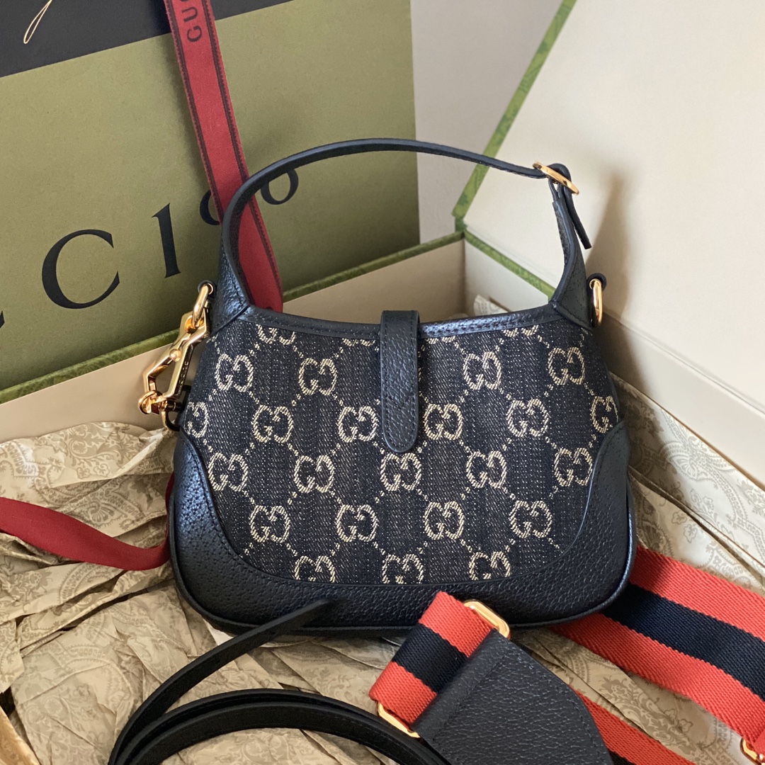 Good Copy Gucci Jackie 1961 Mini Shoulder Bag Black and Ivory GG Denim Jacquard