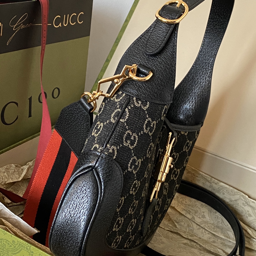 Good Copy Gucci Jackie 1961 Small Shoulder Bag Black and Ivory GG Denim Jacquard