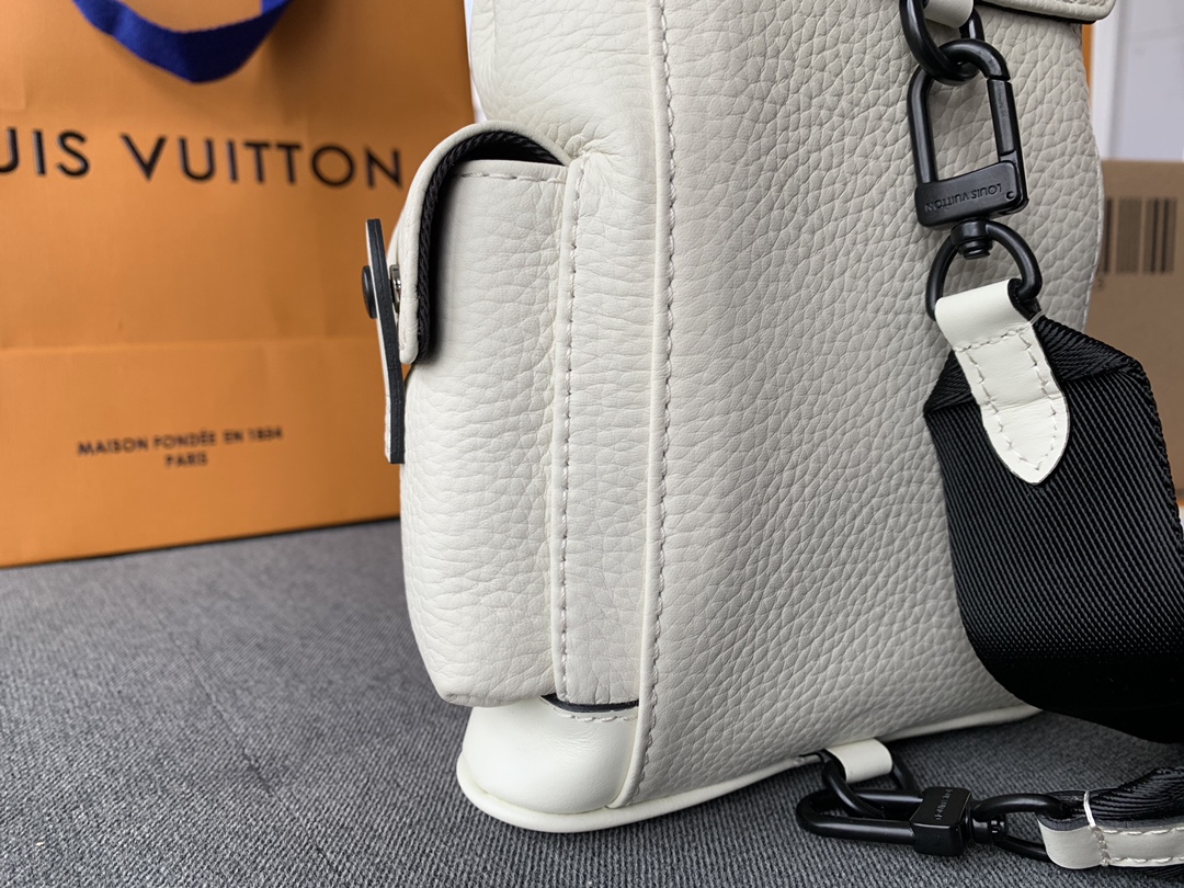 Good Reviews Louis Vuittion M58493 CHRISTOPHER XS Backpack White Taurillon Leather