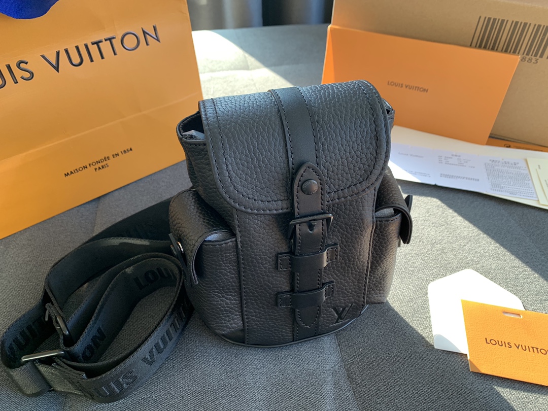 Good Reviews Louis Vuittion M58495 CHRISTOPHER XS Backpack Black Taurillon Leather