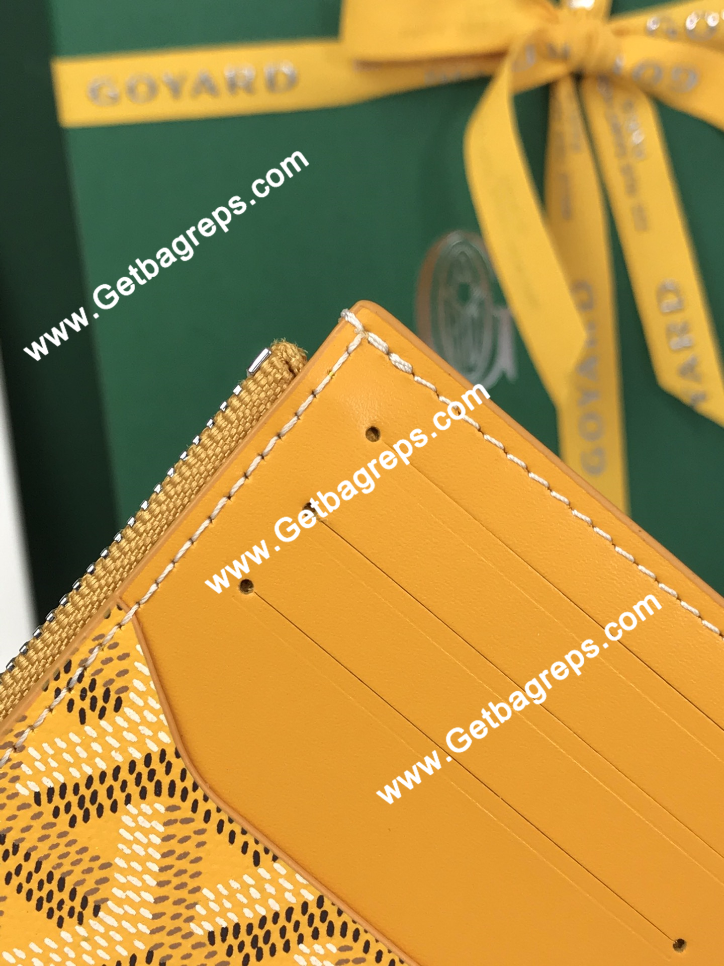 Goyard Bourbon Zipped Card Holder 020244-1