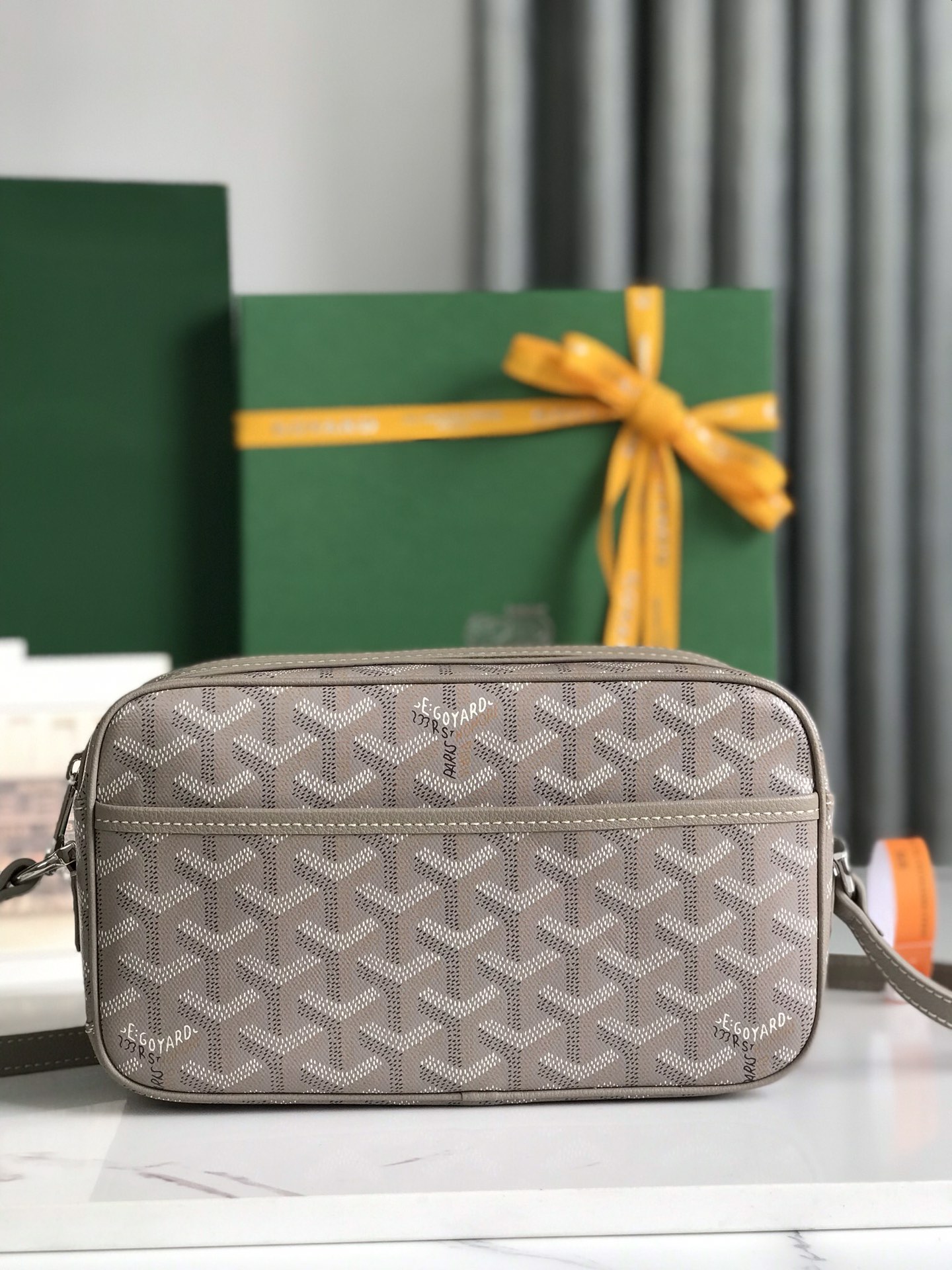 Goyard Cap-Vert PM Bag Milk Tea Gray