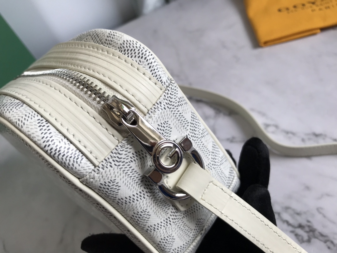 Goyard Cap-Vert PM Bag White