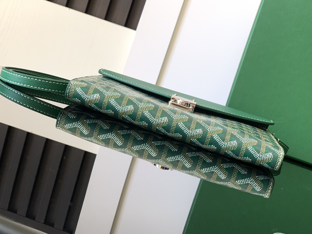 Goyard Chypre Wallet-Pouch Green