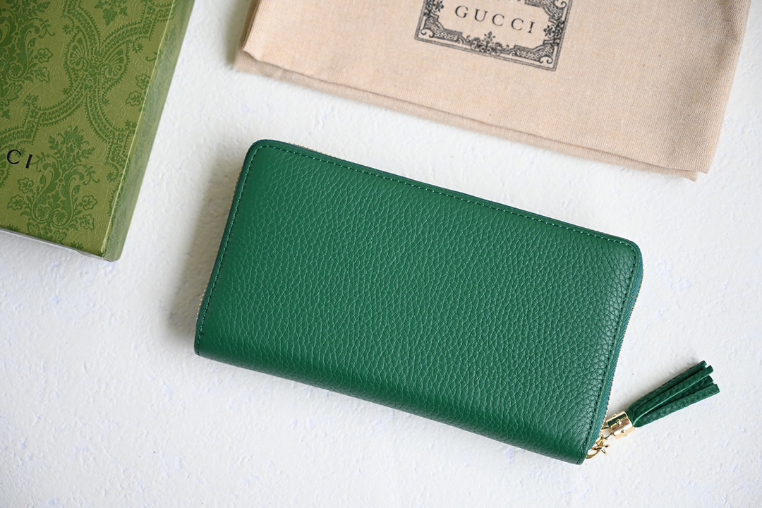 Gucci 308004 Soho Long Round Zippy Wallet Green Leather